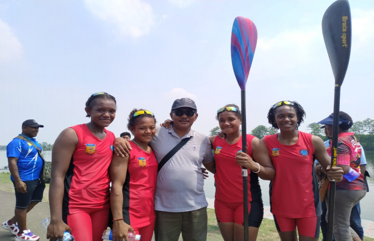 Dayung Sumbang Emas Untuk Papua